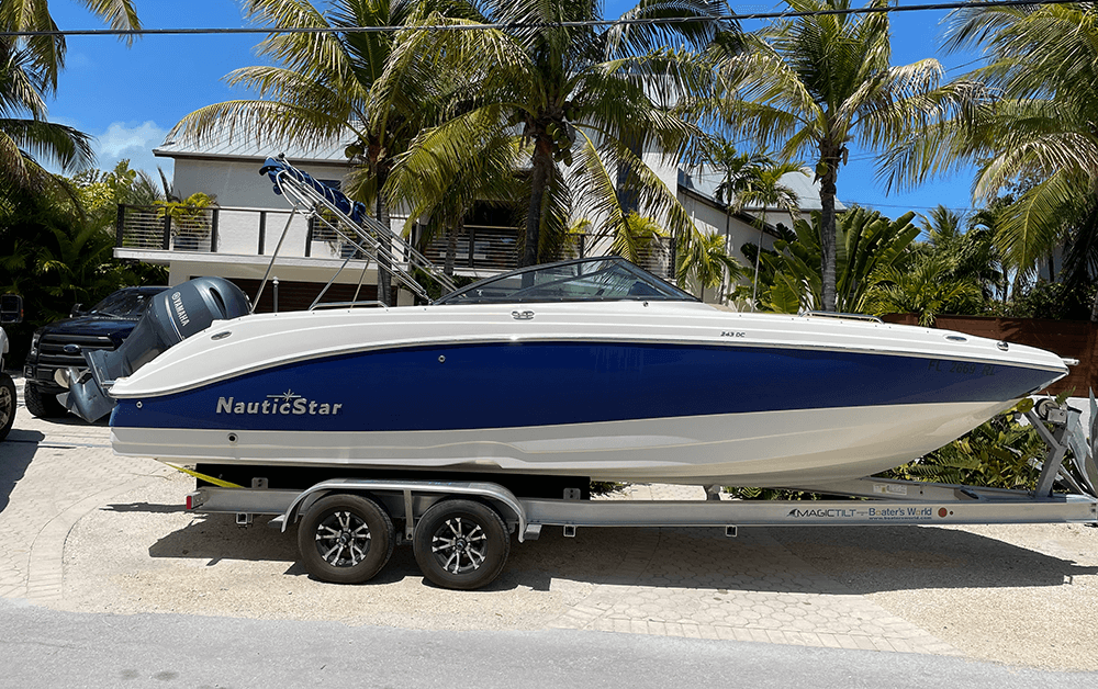 An image of Boat #10 - 24' NAUTICSTAR from Anchors Away Boat Rentals
