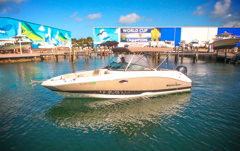 An image of Boat #20 - 24' NAUTICSTAR from Anchors Away Boat Rentals